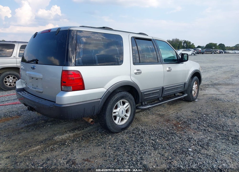 2004 FORD EXPEDITION XLT VIN: 1FMFU15L24LB75020