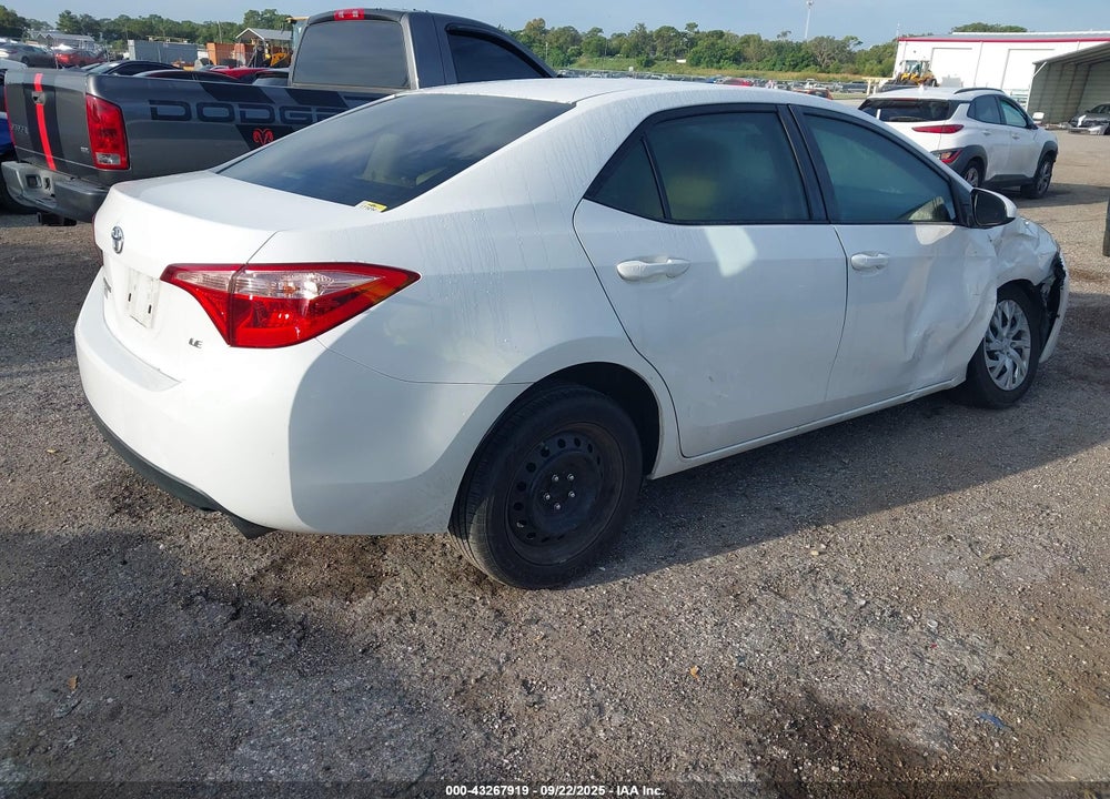 2018 TOYOTA COROLLA LE VIN: 5YFBURHE1JP845013