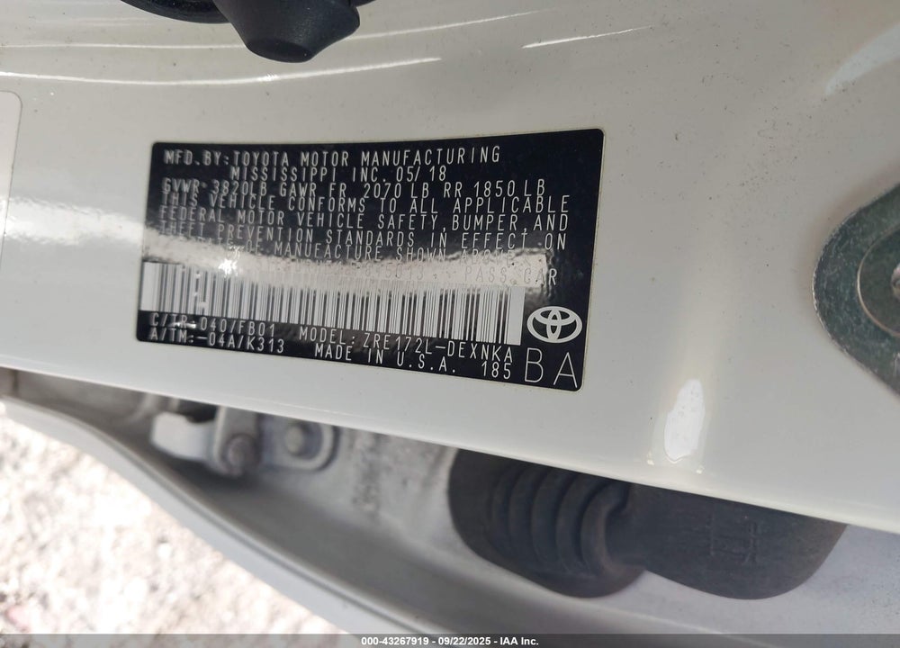 2018 TOYOTA COROLLA LE VIN: 5YFBURHE1JP845013