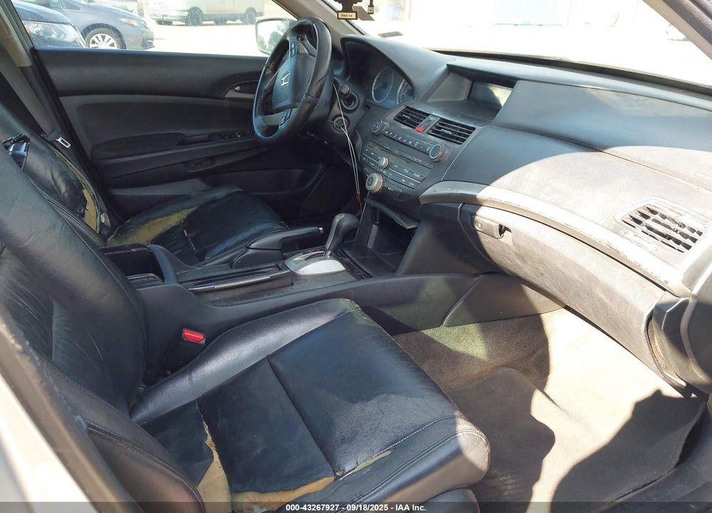 2011 HONDA ACCORD 2.4 SE VIN: 1HGCP2F68BA053365