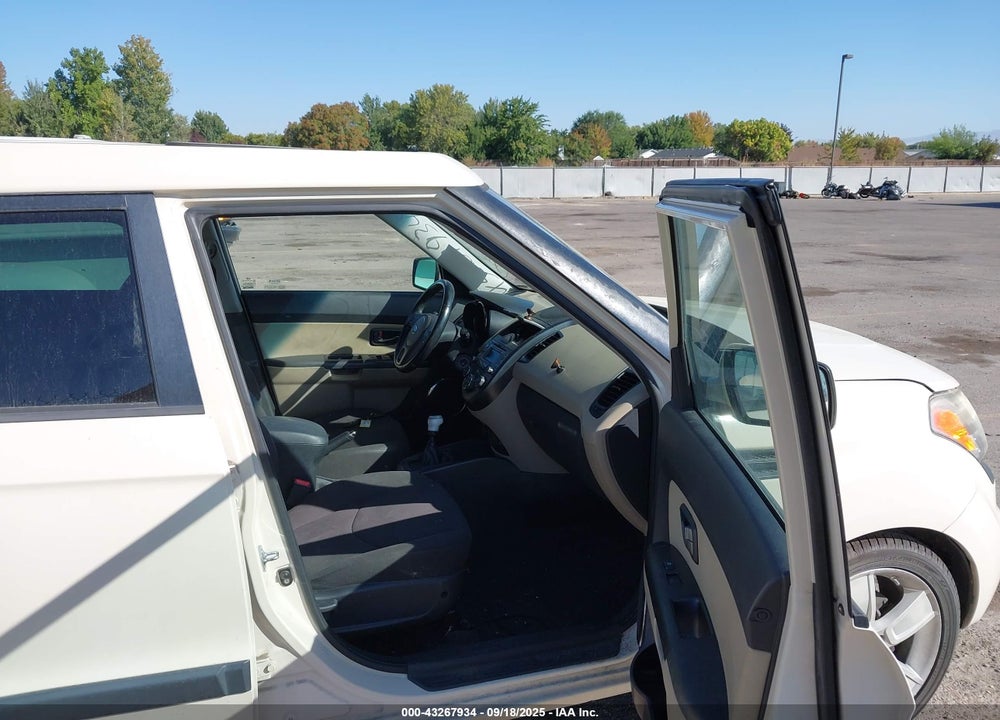 2010 KIA SOUL VIN: KNDJT2A27A7163759