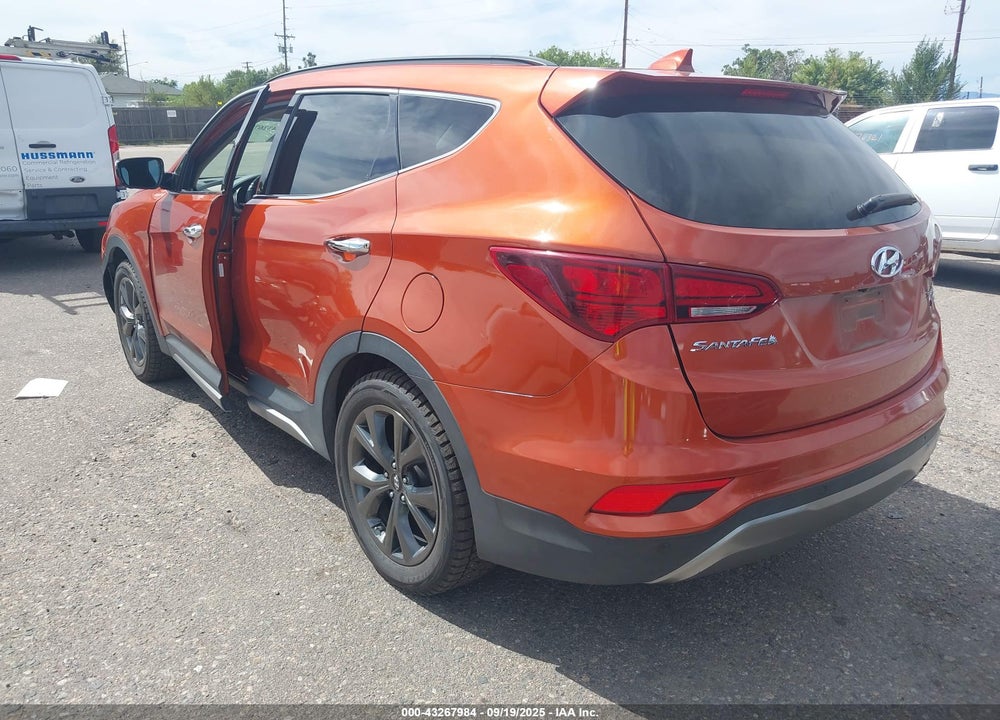 2017 HYUNDAI SANTA FE VIN: 5XYZWDLA1HG445094