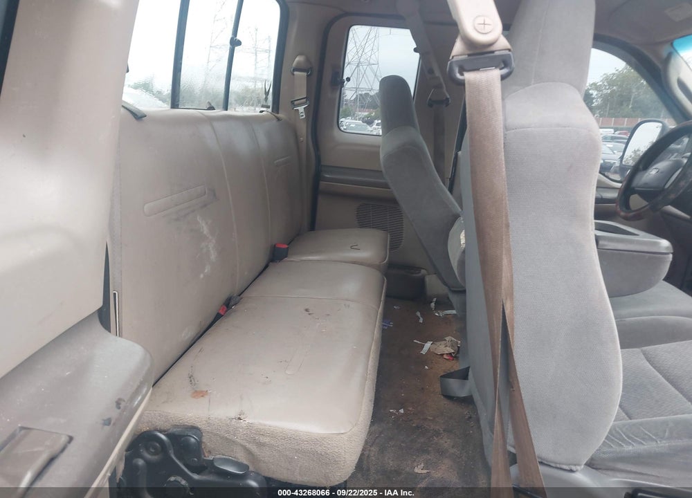 2003 FORD F-250 LARIAT/XL/XLT VIN: 3FTNX21L13MB35639