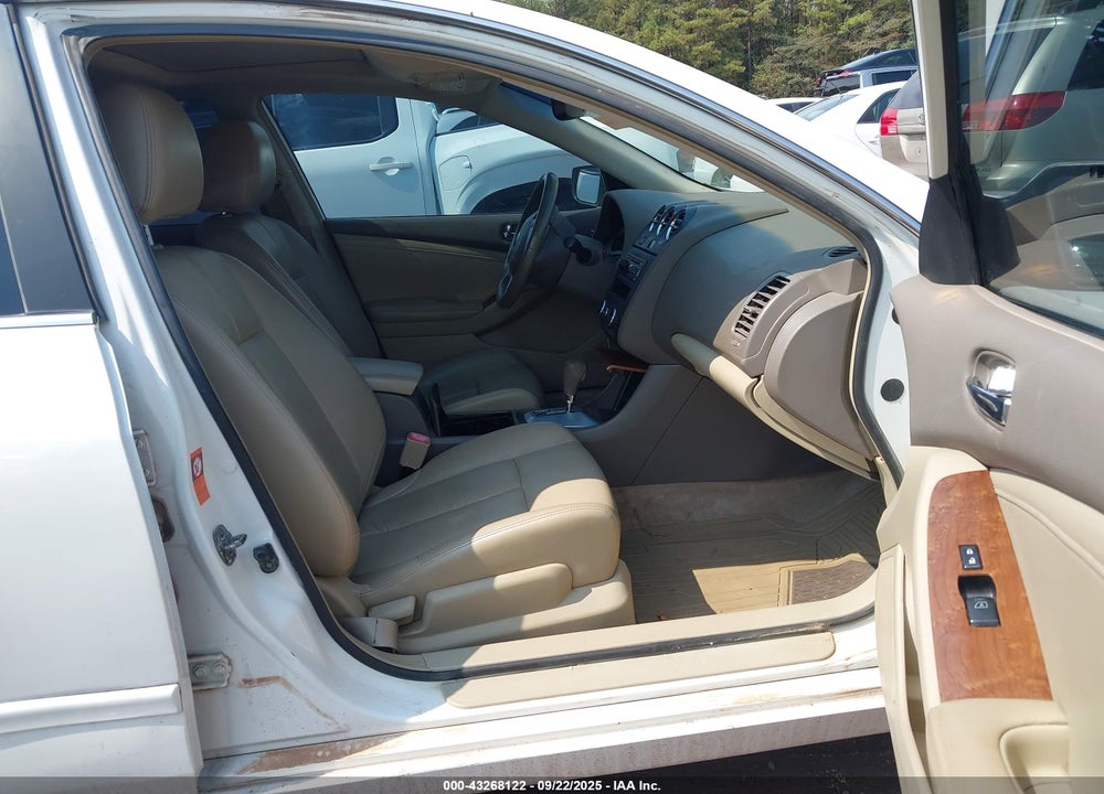 2008 NISSAN ALTIMA VIN: 1N4AL21E88N548902