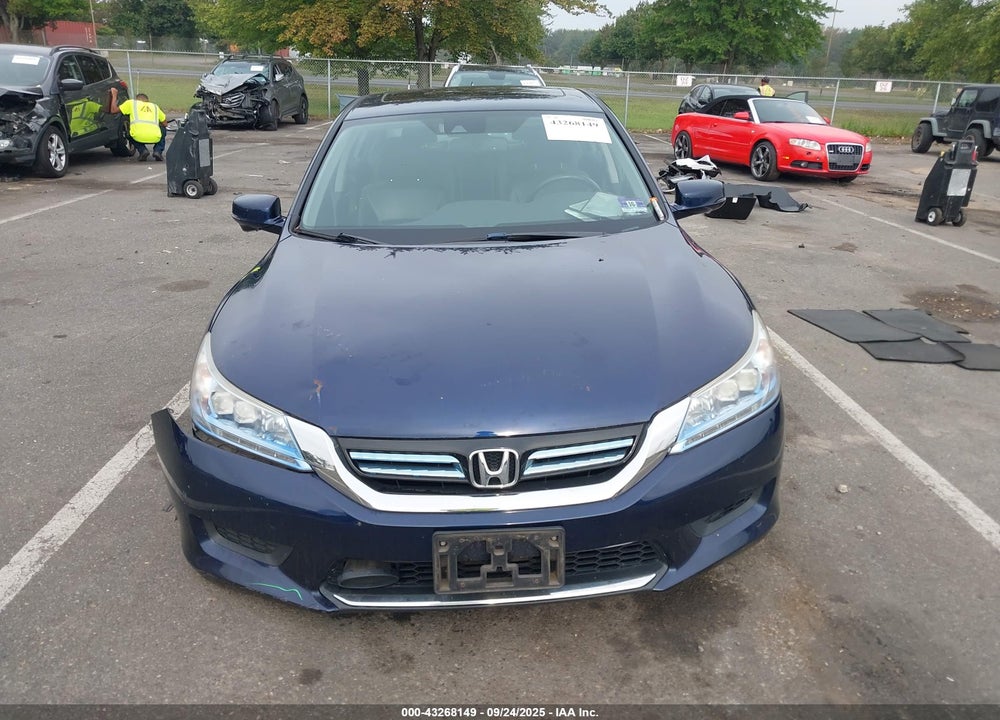 2015 HONDA ACCORD VIN: 1HGCR6F75FA014927