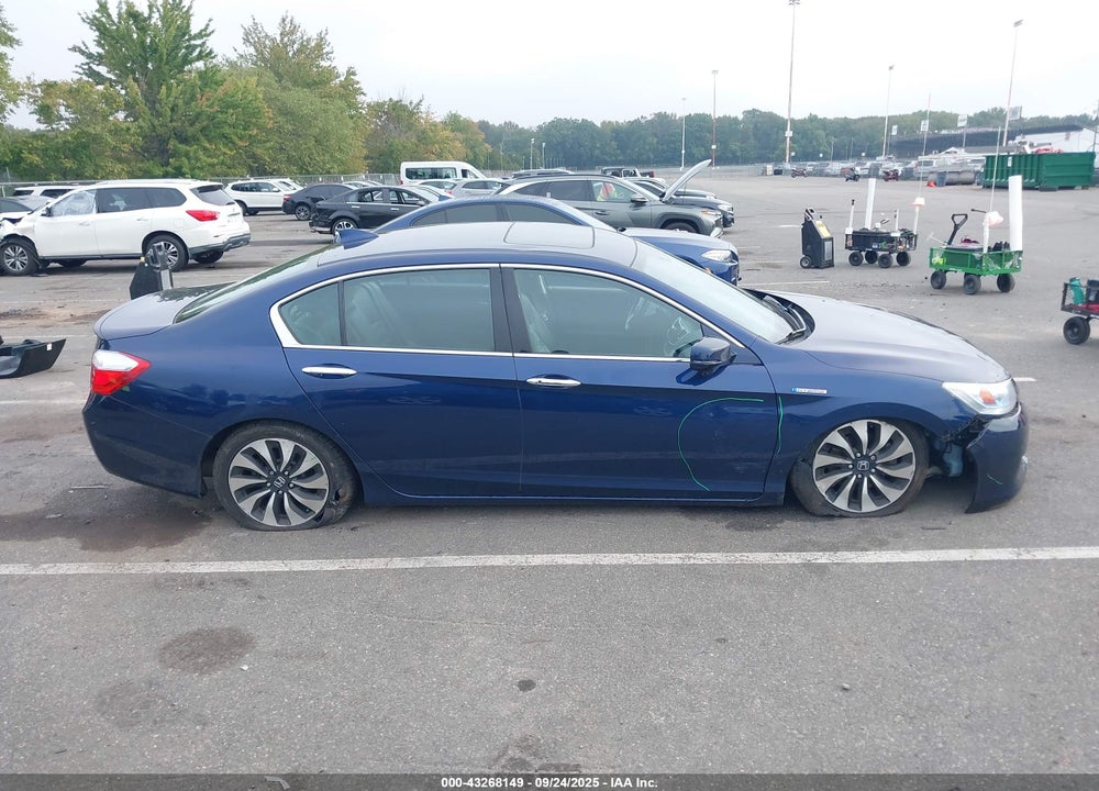 2015 HONDA ACCORD VIN: 1HGCR6F75FA014927