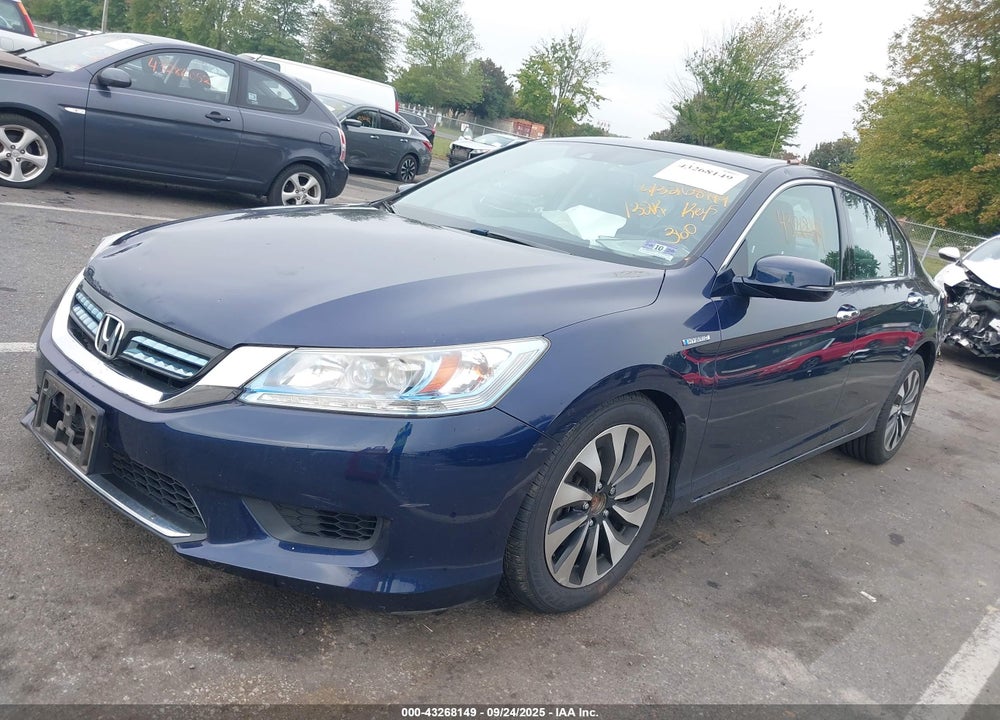 2015 HONDA ACCORD VIN: 1HGCR6F75FA014927