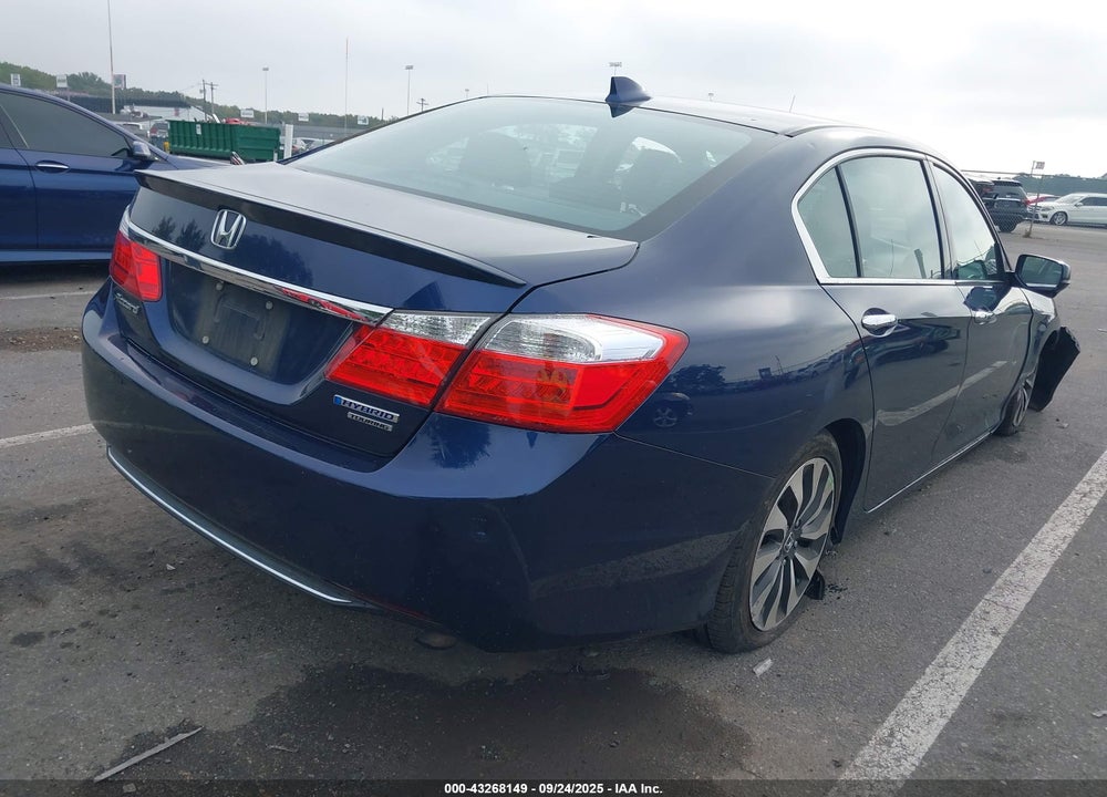 2015 HONDA ACCORD VIN: 1HGCR6F75FA014927