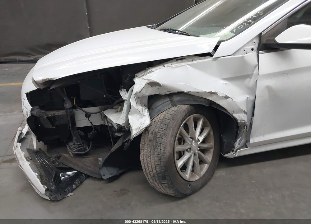 2019 HYUNDAI SONATA VIN: 5NPE24AF4KH777023