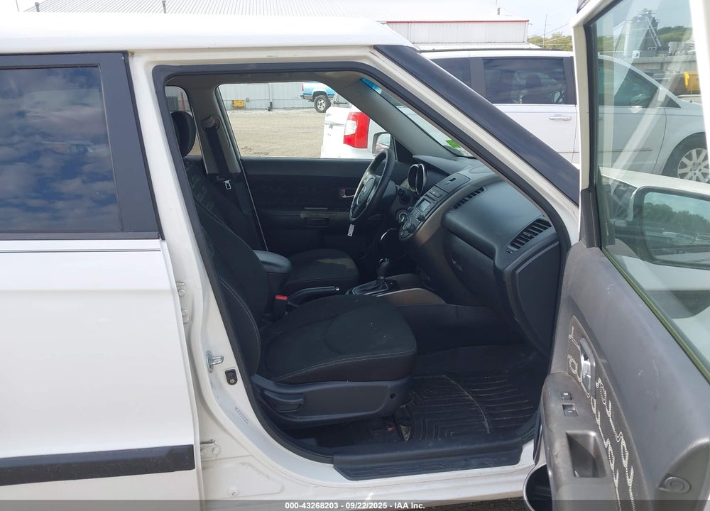 2012 KIA SOUL VIN: KNDJT2A64C7455889