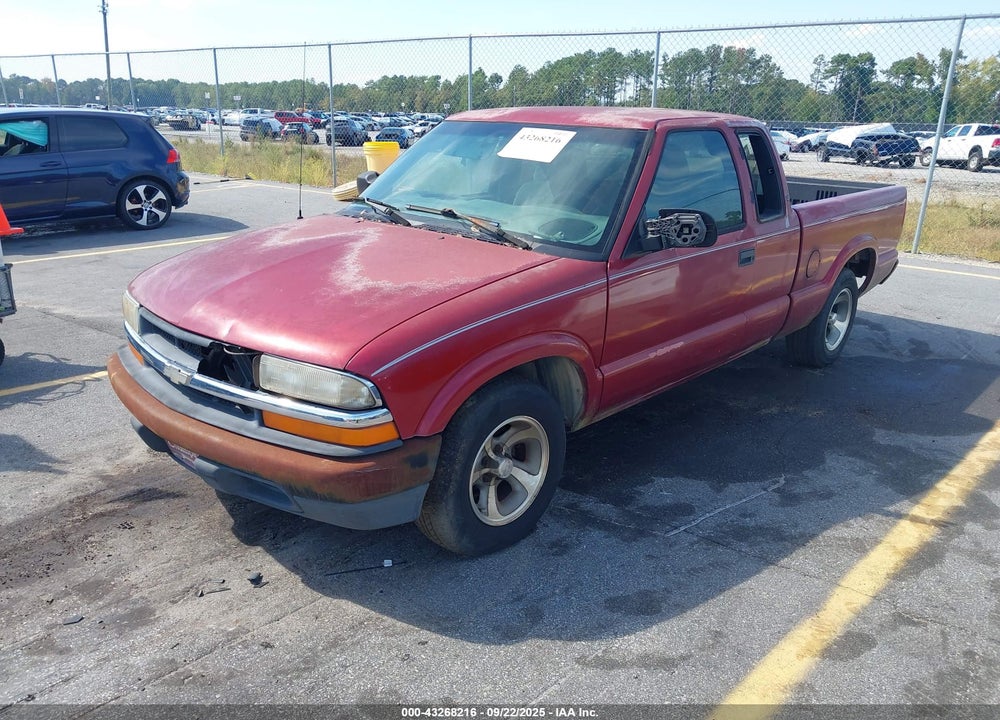 2000 CHEVROLET S-10 LS VIN: 1GCCS1950Y8305927