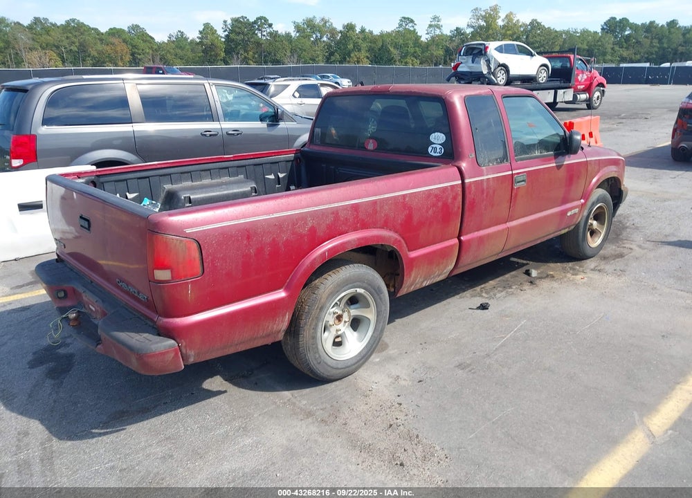 2000 CHEVROLET S-10 LS VIN: 1GCCS1950Y8305927