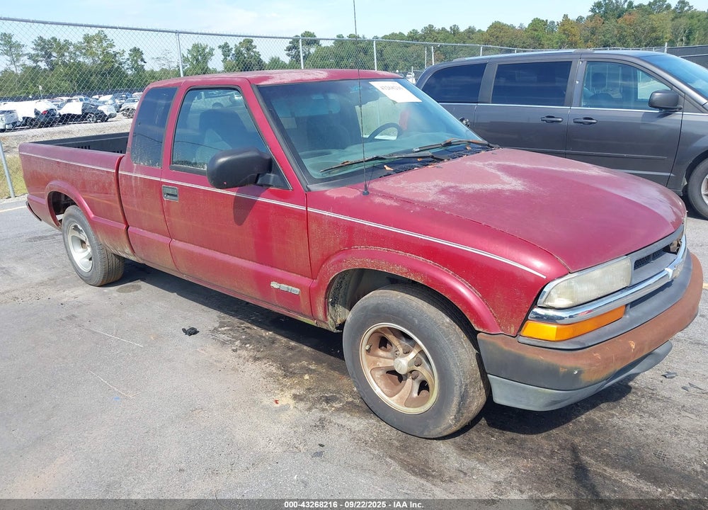 2000 CHEVROLET S-10 LS VIN: 1GCCS1950Y8305927