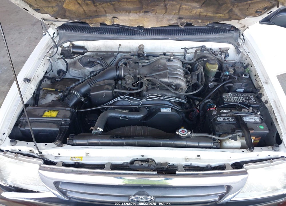 1999 TOYOTA TACOMA VIN: 4TAWN72N5XZ406015