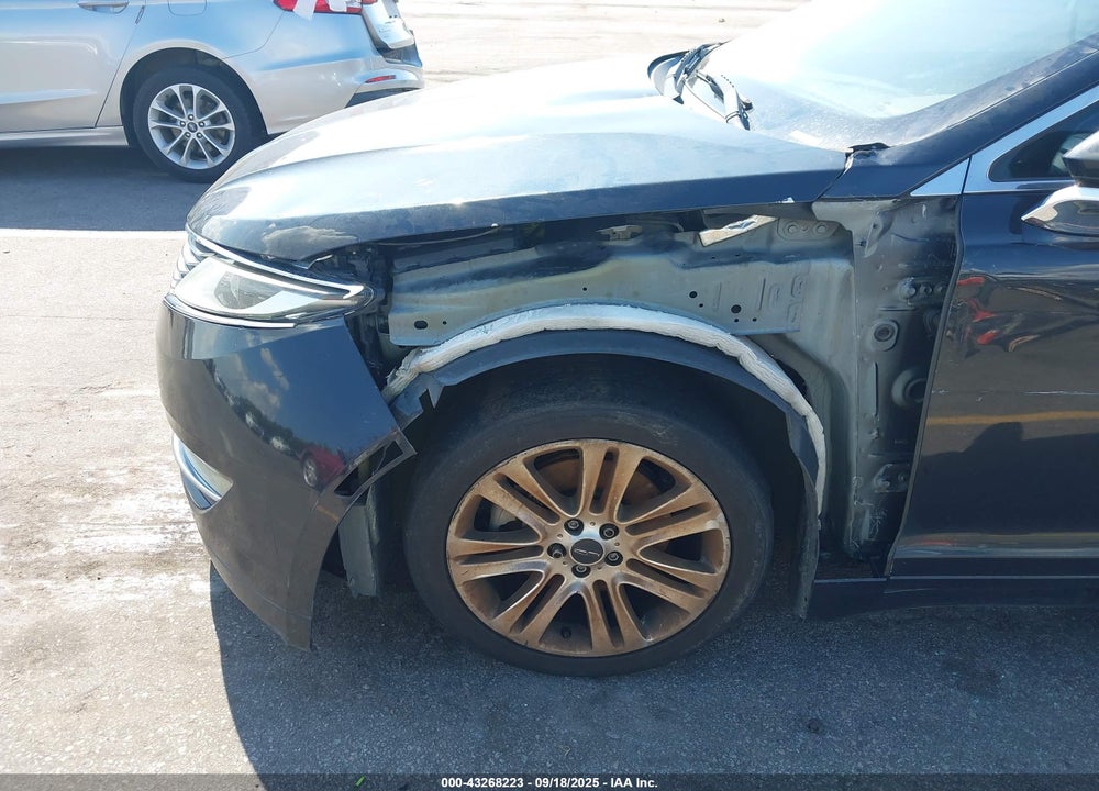 2013 LINCOLN MKZ VIN: 3LN6L2G93DR808720