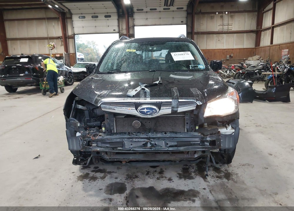2014 SUBARU FORESTER VIN: JF2SJAHC7EH462205