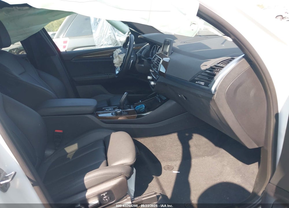 2019 BMW X3 VIN: 5UXTR7C50KLF34122