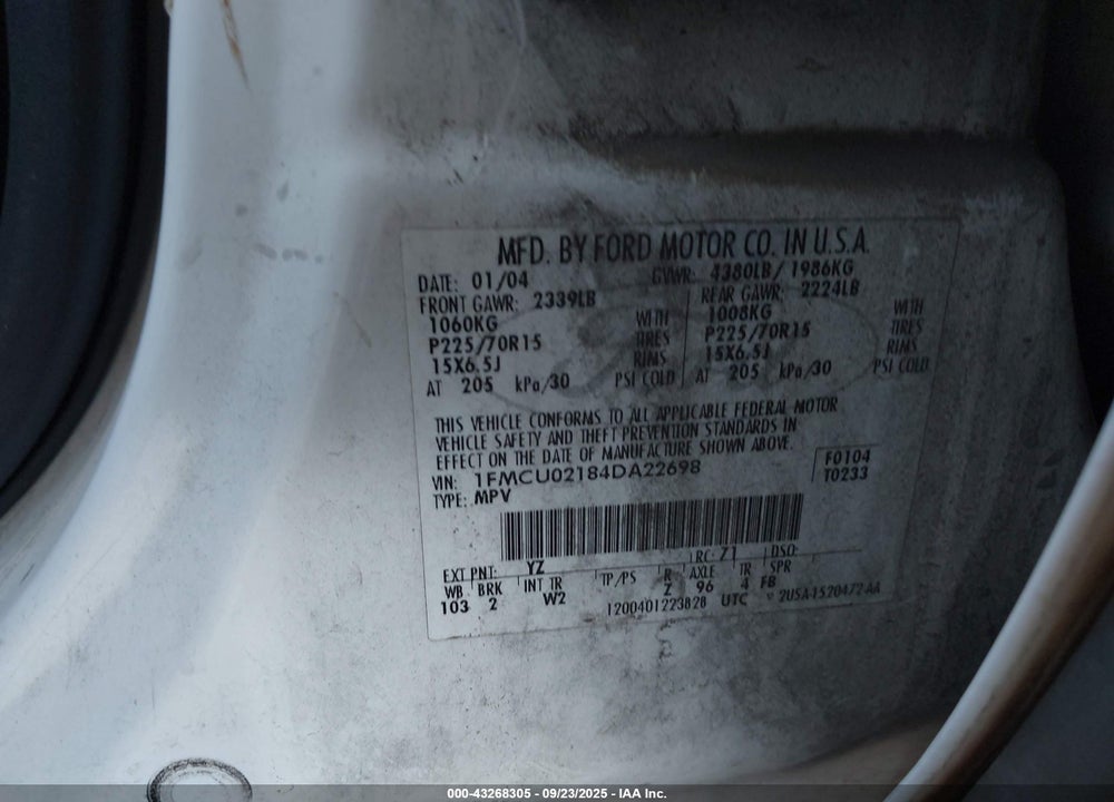 2004 FORD ESCAPE XLS VIN: 1FMCU02184DA22698
