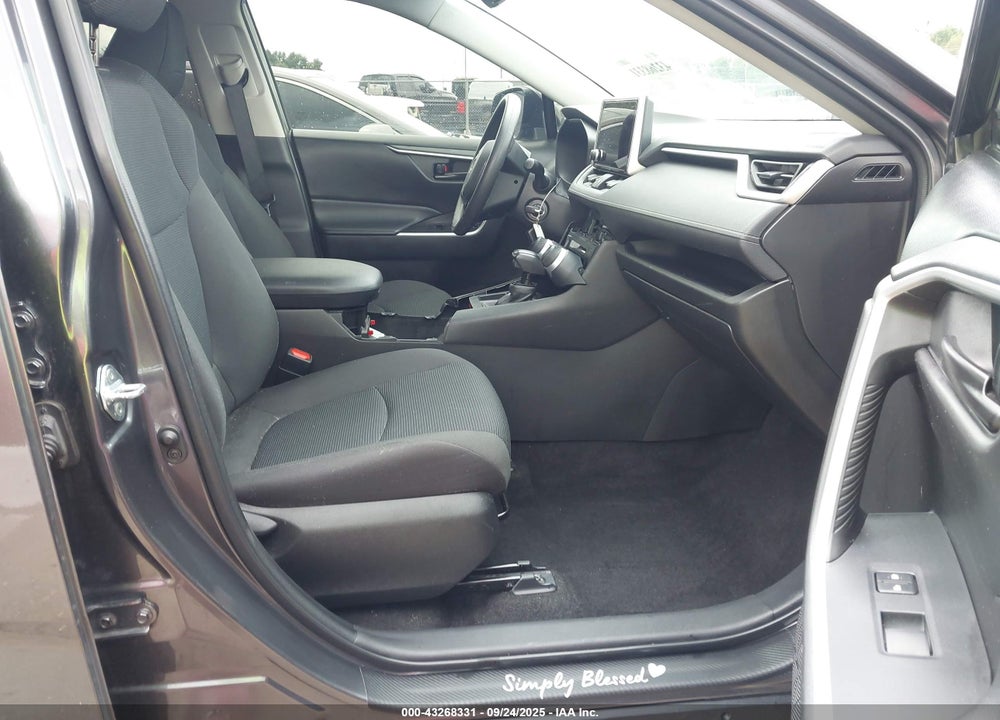 2023 TOYOTA RAV4 VIN: 2T3H1RFVXPC243152