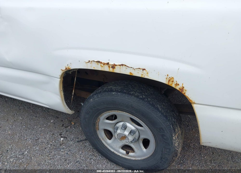 2000 CHEVROLET SILVERADO 1500 VIN: 1GCEC14W8YZ337492