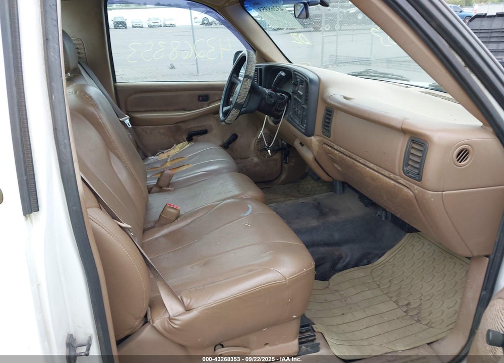 2000 CHEVROLET SILVERADO 1500 VIN: 1GCEC14W8YZ337492