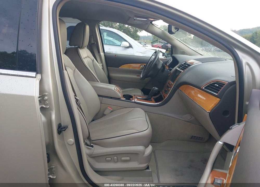 2011 LINCOLN MKX VIN: 2LMDJ8JK9BBJ18269