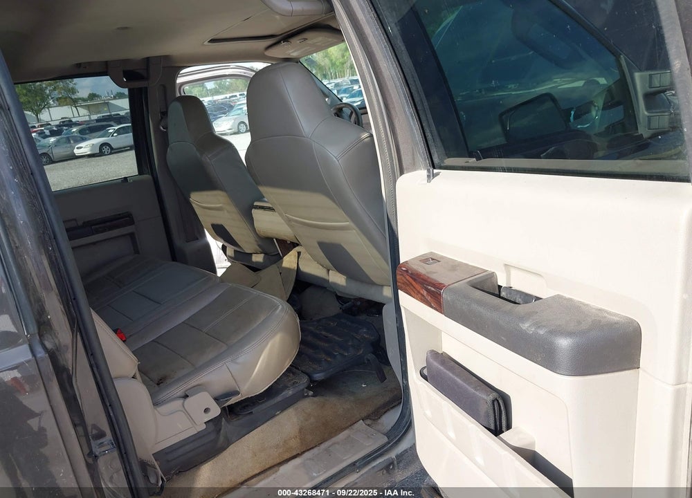 2008 FORD F-450 LARIAT VIN: 1FTXW43R38EA55992