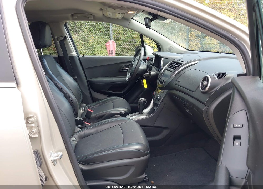 2016 CHEVROLET TRAX VIN: 3GNCJPSB6GL142889