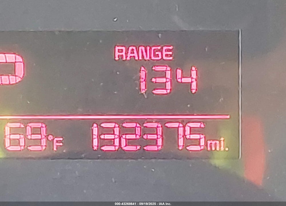 2016 KIA SEDONA LX VIN: KNDMB5C19G6110808