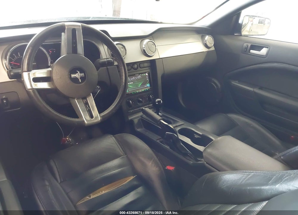 2006 FORD MUSTANG VIN: 1ZVFT82H565240706