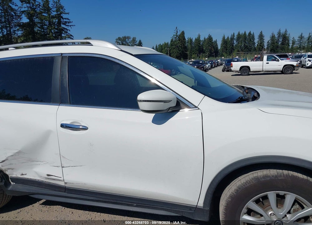 2019 NISSAN ROGUE VIN: 5N1AT2MT5KC829770