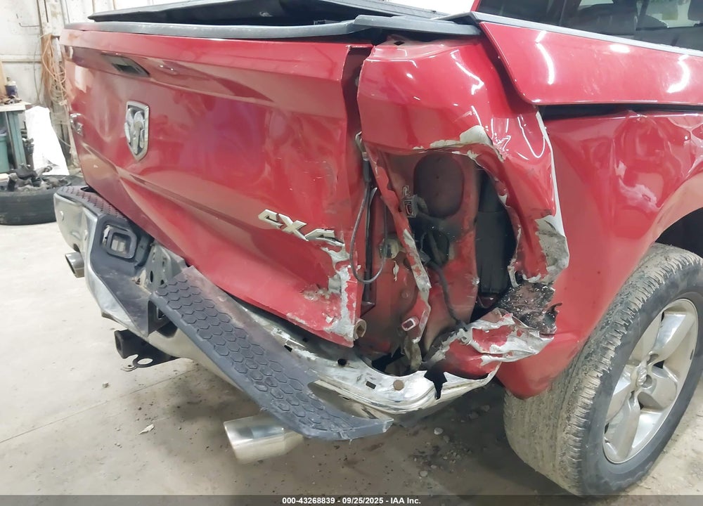 2016 RAM 1500 BIG HORN VIN: 1C6RR7GT2GS358289