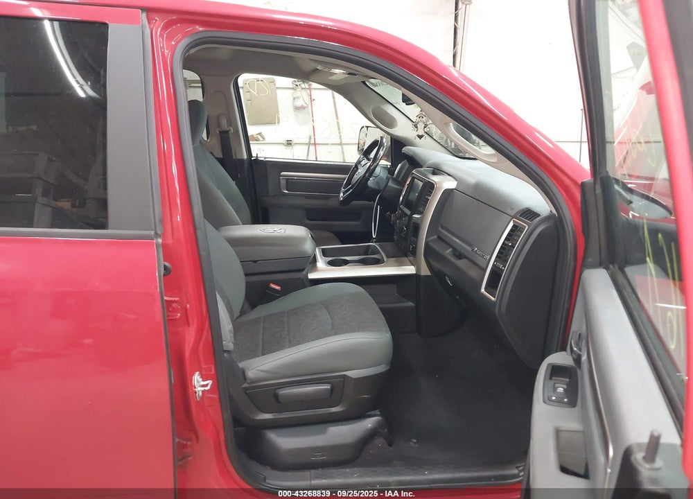 2016 RAM 1500 BIG HORN VIN: 1C6RR7GT2GS358289
