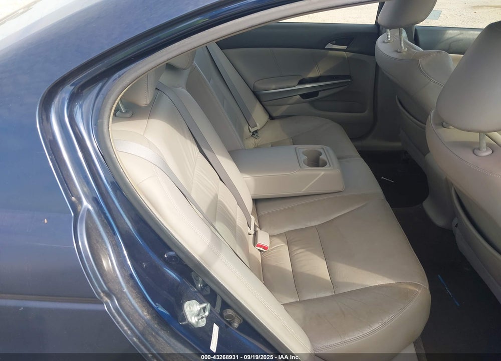 2009 HONDA ACCORD VIN: 1HGCP26839A067492
