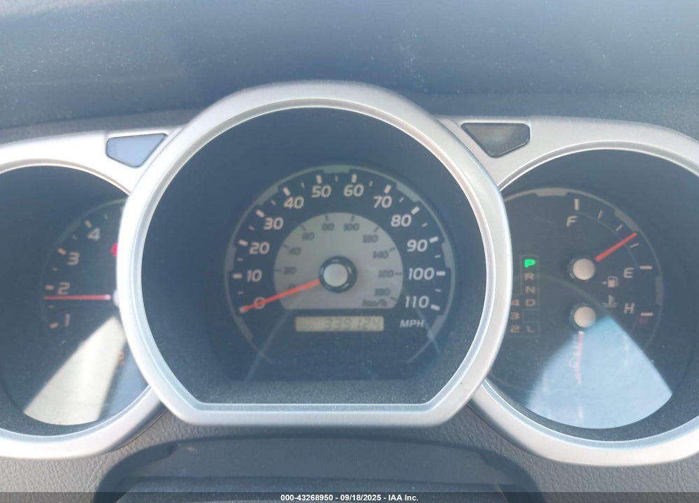 2005 TOYOTA 4RUNNER SR5 V8 VIN: JTEBT14R850050792