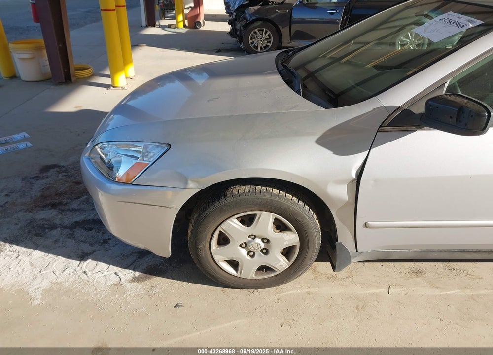 2005 HONDA ACCORD 2.4 LX VIN: 1HGCM56495A167680