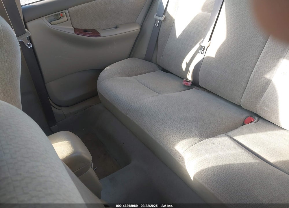 2004 TOYOTA COROLLA LE VIN: 2T1BR38E74C208601