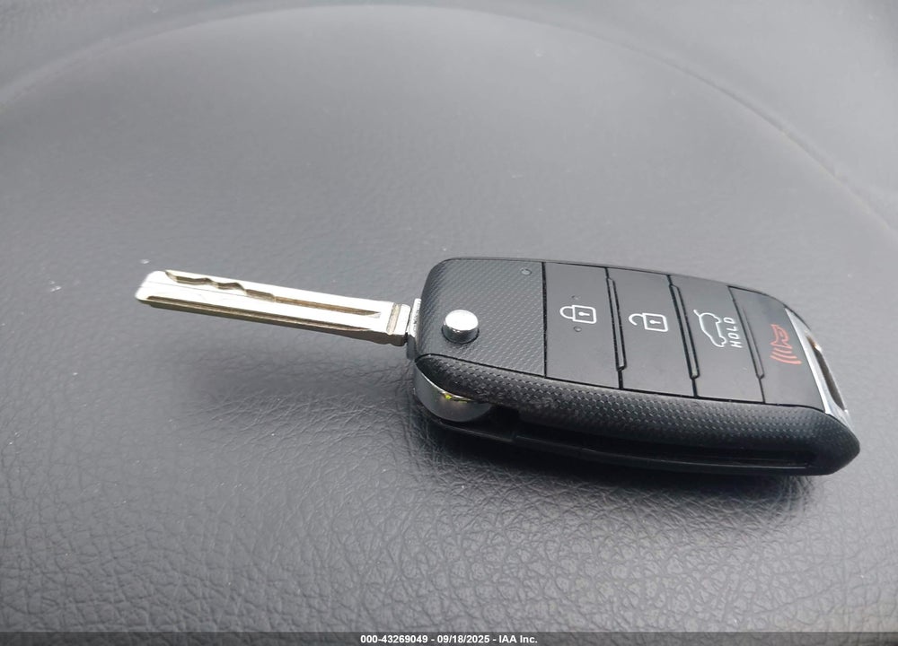 2014 KIA SORENTO VIN: 5XYKT3A66EG481863