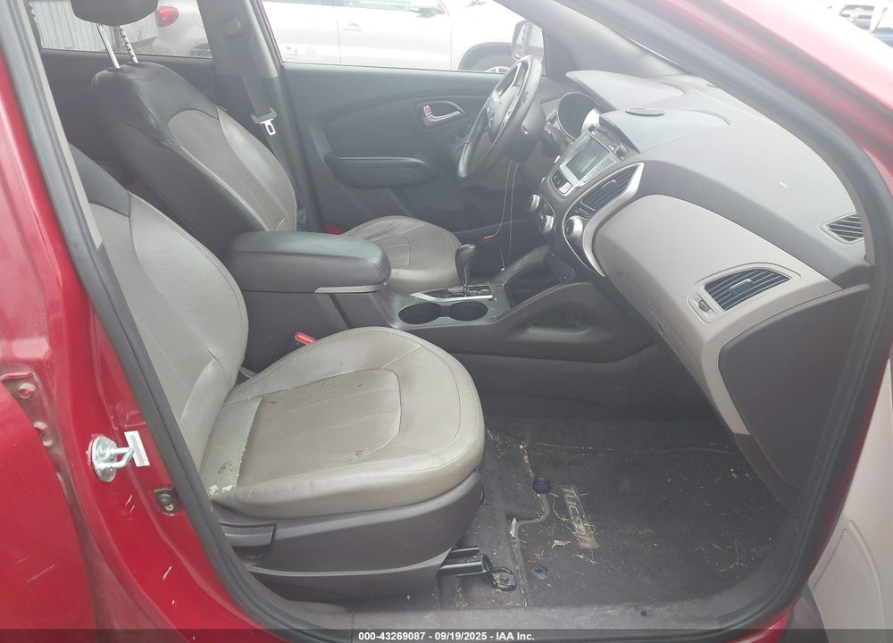 2013 HYUNDAI TUCSON VIN: KM8JU3AC9DU603249