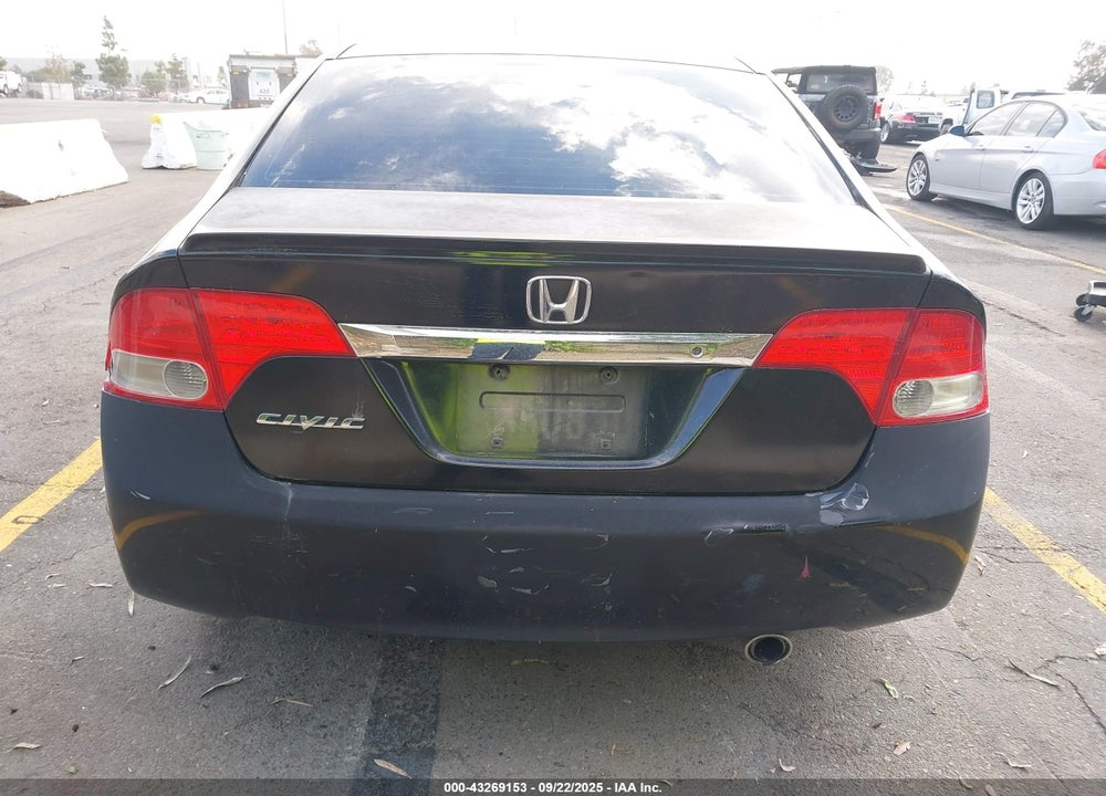 2011 HONDA CIVIC VIN: 2HGFA1F6XBH512616