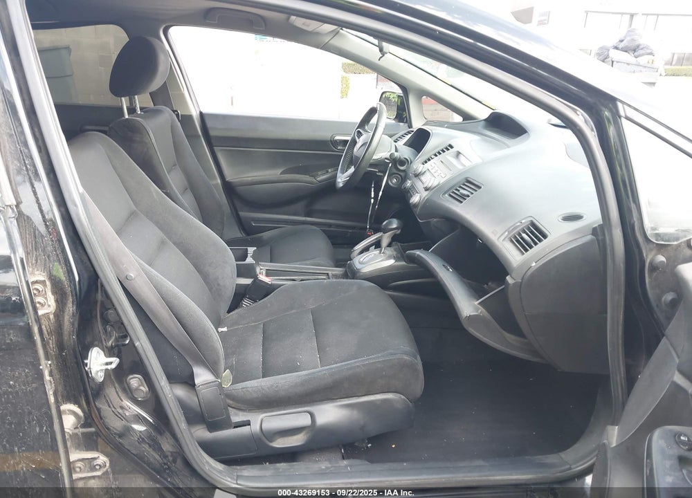 2011 HONDA CIVIC VIN: 2HGFA1F6XBH512616