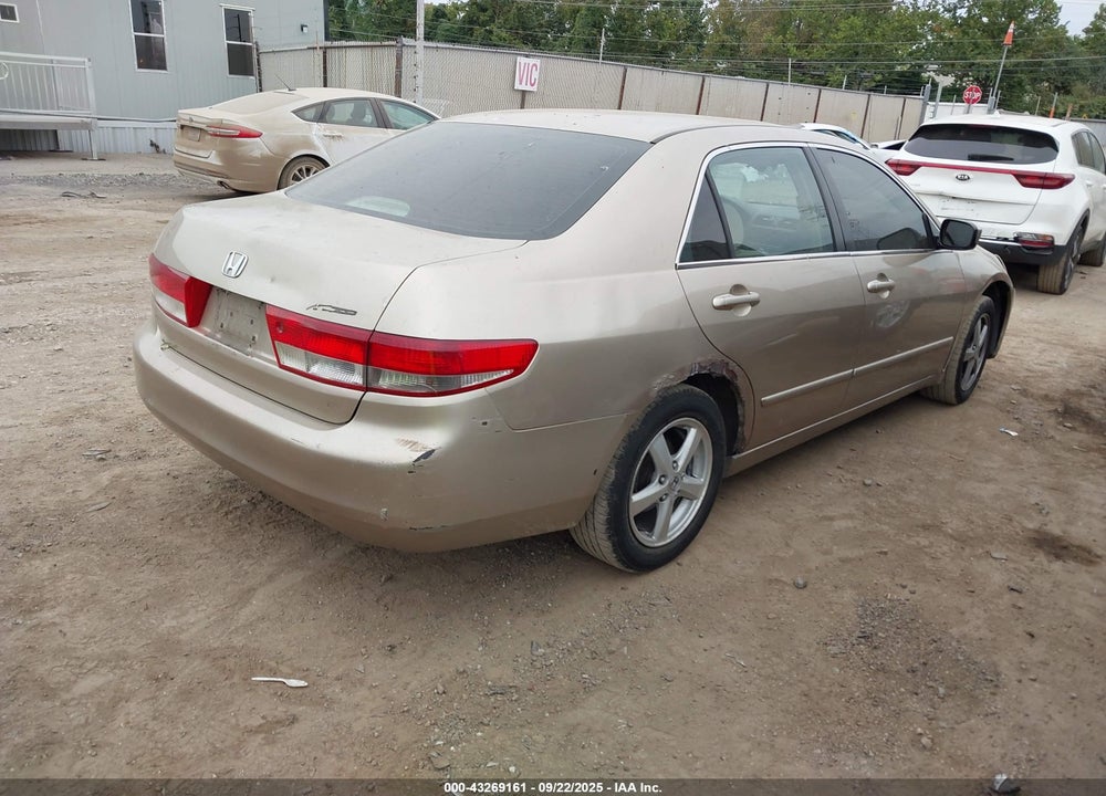 2004 HONDA ACCORD 2.4 EX VIN: 1HGCM56624A078971
