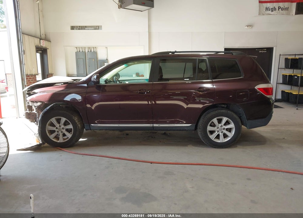 2012 TOYOTA HIGHLANDER VIN: 5TDBK3EH8CS122996
