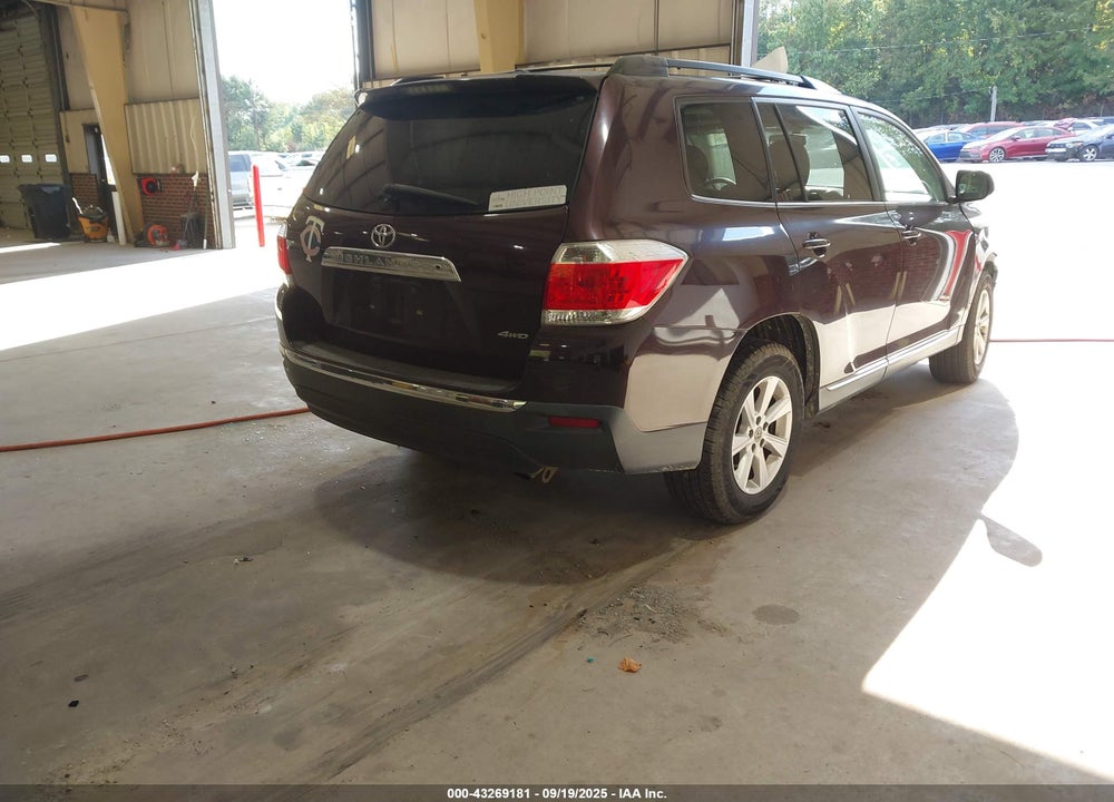 2012 TOYOTA HIGHLANDER VIN: 5TDBK3EH8CS122996