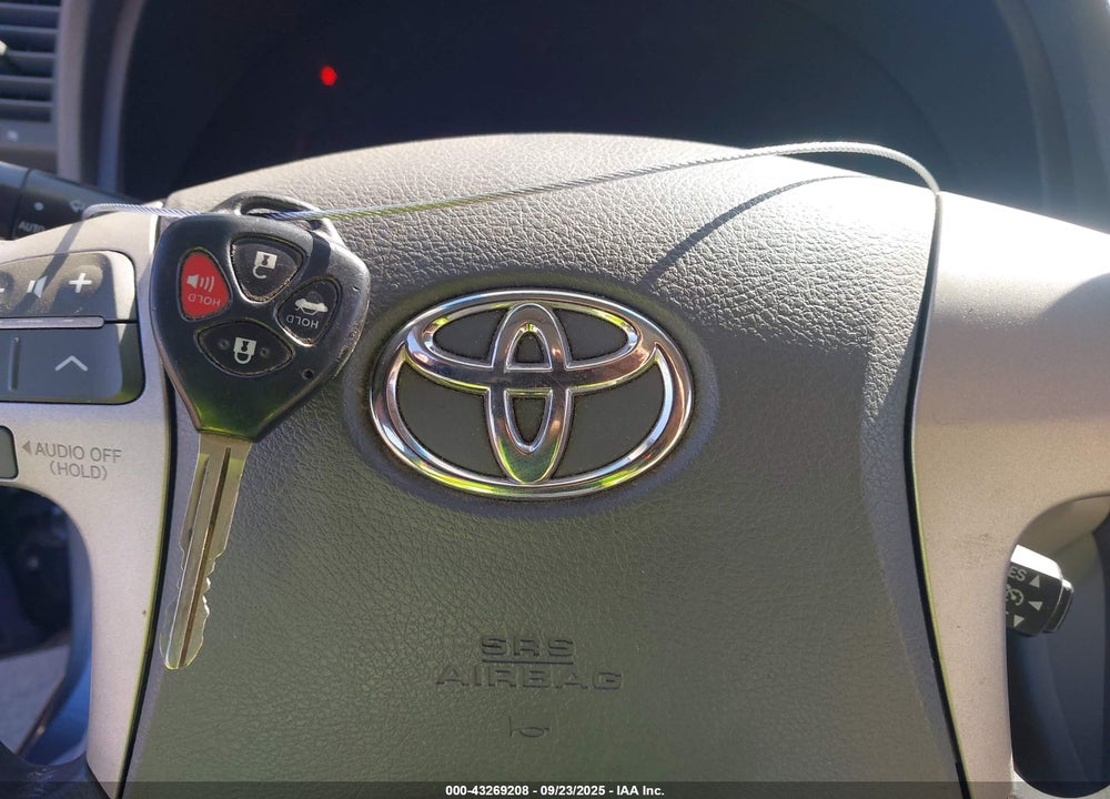 2009 TOYOTA CAMRY VIN: 4T4BE46K49R137525