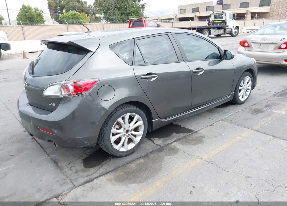 2011 MAZDA 3 VIN: JM1BL1M64B1407384