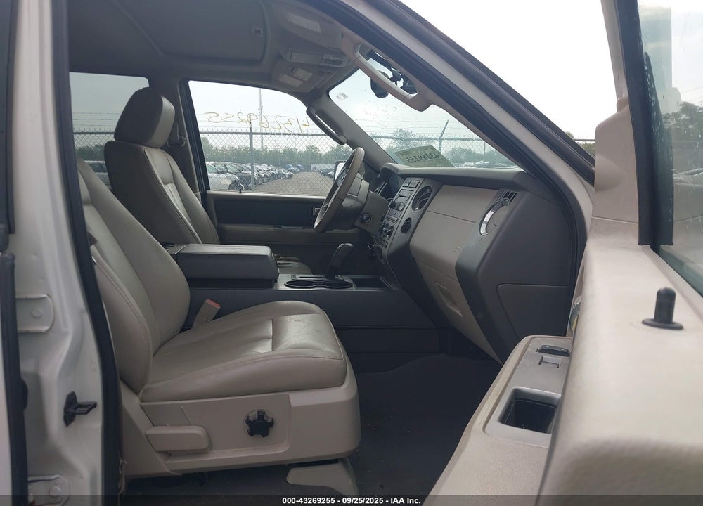 2008 FORD EXPEDITION EL XLT VIN: 1FMFK16528LA38476