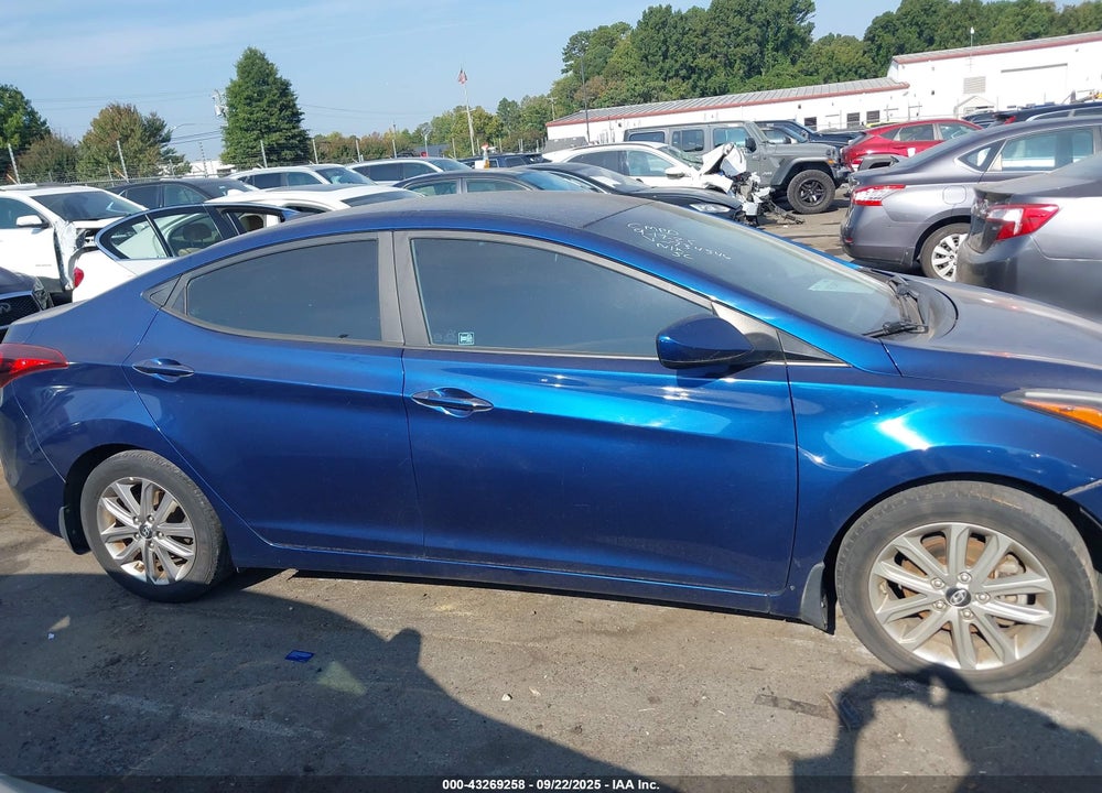 2016 HYUNDAI ELANTRA VIN: 5NPDH4AE7GH734546