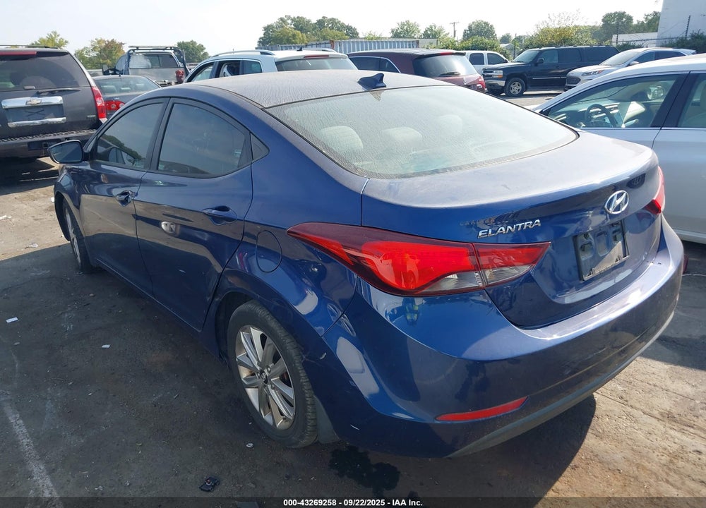 2016 HYUNDAI ELANTRA VIN: 5NPDH4AE7GH734546