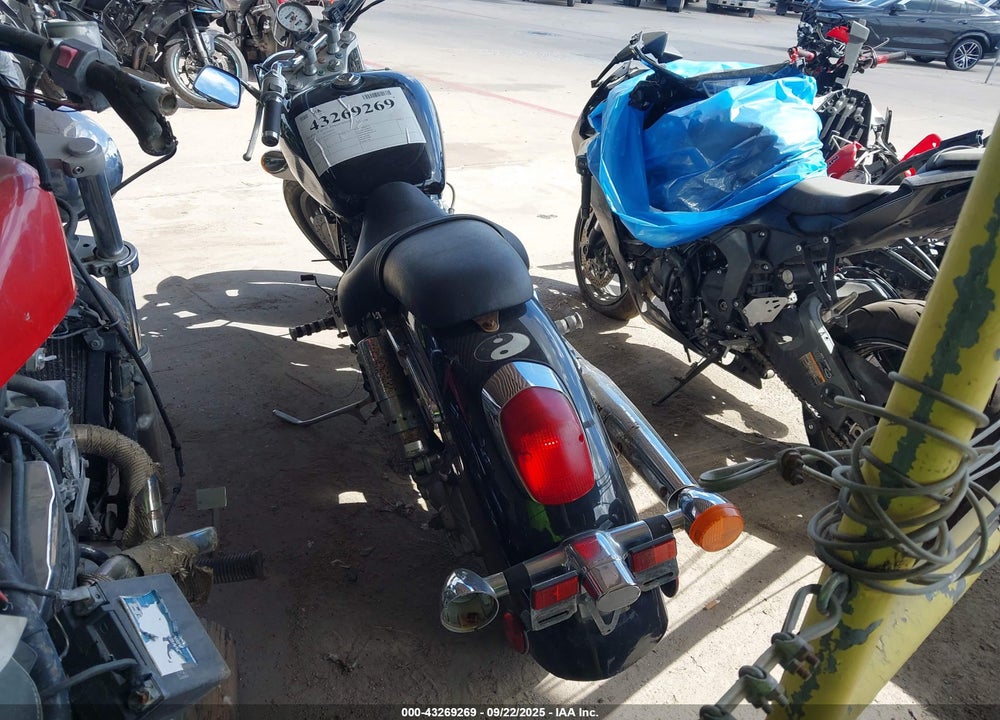 2004 HONDA VT1100 C2 VIN: 1HFSC43044A403777